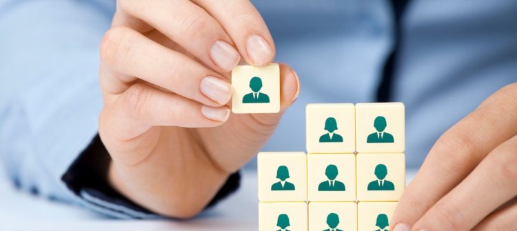 Vì sao nên tránh dùng thuật ngữ chuyên ngành khi tuyển dụng?