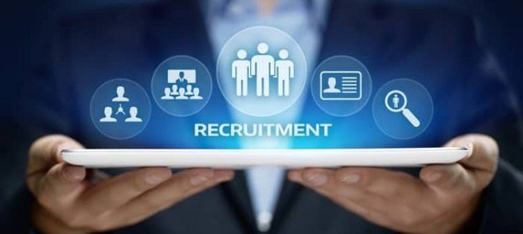 Tuyển dụng qua kênh điện thoại di động
